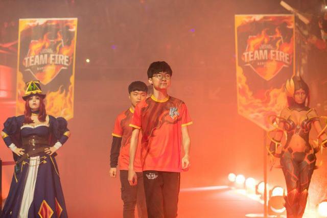 伊东纯也的 伊东纯也的