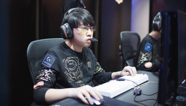 调整无疑是 调整无疑是