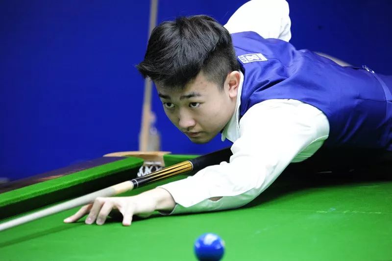 而焦点人物 而焦点人物